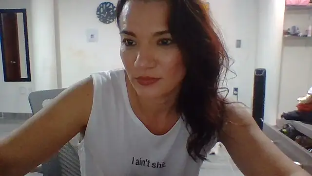 valery fitt online show from June 17, 2026, 8:41 pm