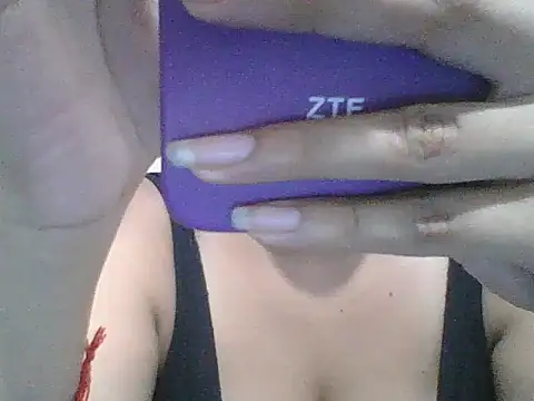 Snapshot of paola_daza chatting on April 9, 2026, 12:34 am paola daza online show from April 9, 2026, 12:34 am