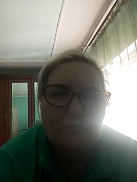 AureliaSky598 online show from May 14, 2026, 8:00 am