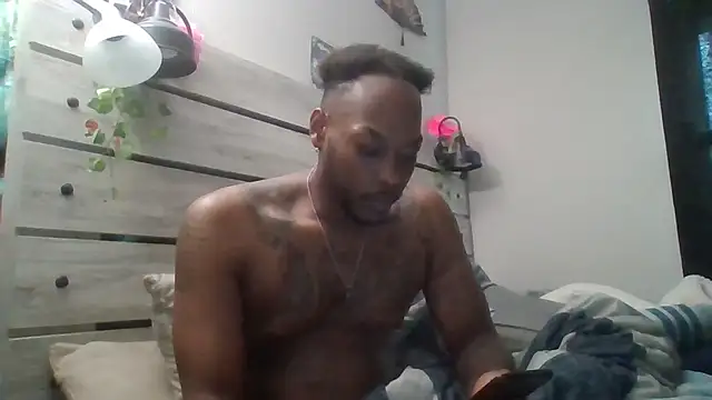 Snapshot of zdaddymm chatting on June 17, 2026, 8:41 pm zdaddymm online show from June 17, 2026, 8:41 pm