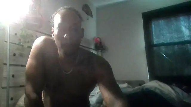 Snapshot of zdaddymm chatting on July 16, 2026, 5:43 pm zdaddymm online show from July 16, 2026, 5:43 pm