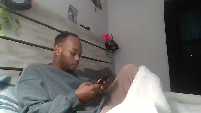 Snapshot of zdaddymm chatting on June 11, 2026, 7:11 pm zdaddymm online show from June 11, 2026, 7:11 pm