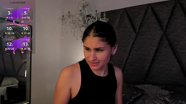 Snapshot of Cleopattra chatting on June 3, 2026, 8:13 pm Cleopattra online show from June 3, 2026, 8:13 pm