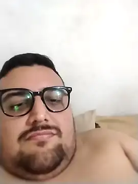 Snapshot of Tesaoner chatting on April 9, 2026, 3:19 am Tesaoner online show from April 9, 2026, 3:19 am