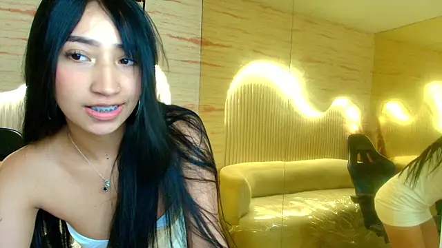 Snapshot of sol__r chatting on July 14, 2026, 10:21 am sol r online show from July 14, 2026, 10:21 am
