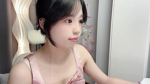 Xiaoqing00 online show from June 5, 2026, 3:44 am