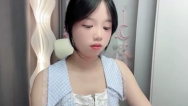 Xiaoqing00 online show from May 31, 2026, 6:08 am