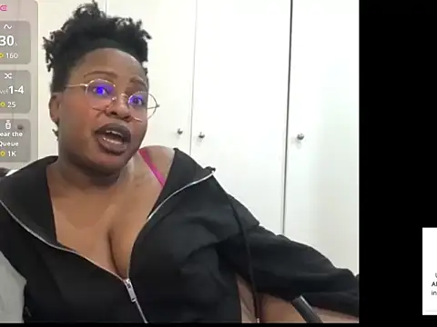 TwerkingTemptress online show from June 17, 2026, 8:19 pm