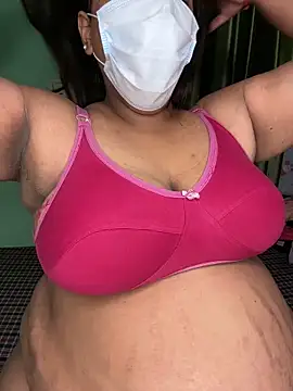 Desifiregirl online show from June 17, 2026, 8:52 pm
