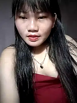 giahan1 online show from May 4, 2026, 1:58 pm