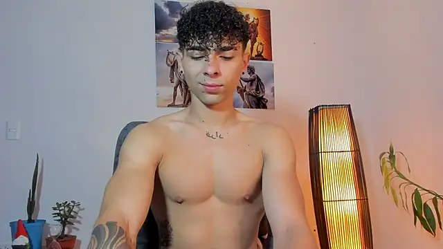 Snapshot of Alex_zt7 chatting on June 25, 2026, 4:45 pm Alex zt7 online show from June 25, 2026, 4:45 pm