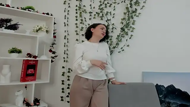 GraceFoderaro online show from April 9, 2026, 6:19 am