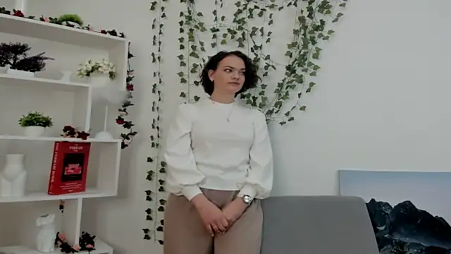 GraceFoderaro online show from April 9, 2026, 5:31 am