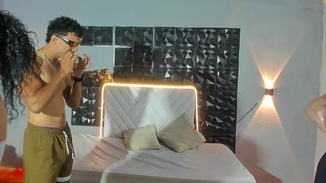 Venus atler online show from April 18, 2026, 12:18 pm