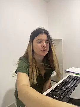 Snapshot of amelia_16 chatting on May 26, 2026, 1:09 pm amelia 16 online show from May 26, 2026, 1:09 pm