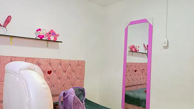 Snapshot of VelinaHoney chatting on July 28, 2026, 12:34 pm VelinaHoney online show from July 28, 2026, 12:34 pm