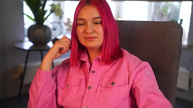 Snapshot of LindyMekee chatting on April 9, 2026, 6:19 am LindyMekee online show from April 9, 2026, 6:19 am