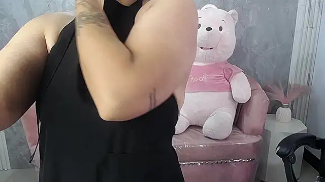 Scarlett jhonson ch online show from June 1, 2026, 1:00 pm