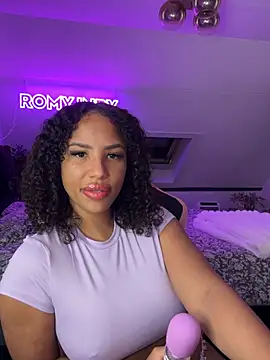princessromyindy online show from April 8, 2026, 8:43 pm