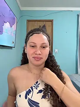 sophiiahot online show from June 18, 2026, 1:27 pm