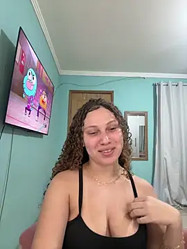 sophiiahot online show from June 1, 2026, 9:25 pm