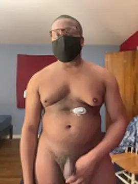 Snapshot of Ulric_09 chatting on April 9, 2026, 1:40 am Ulric 09 online show from April 9, 2026, 1:40 am