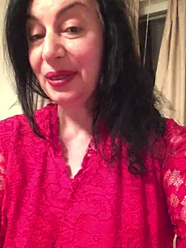 Lizzaa80 online show from May 6, 2026, 8:35 pm