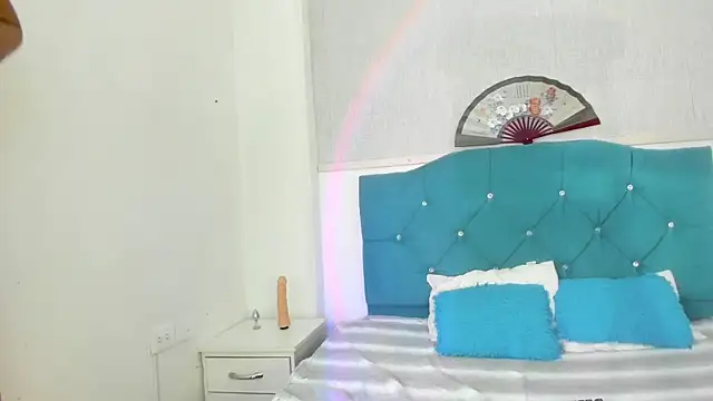 LeissyBrooks online show from June 3, 2026, 2:33 pm