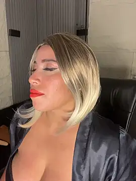 Snapshot of SamaraMontero chatting on April 9, 2026, 3:19 am SamaraMontero online show from April 9, 2026, 3:19 am