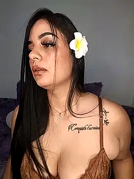 Luna scarllet8 online show from May 3, 2026, 8:34 pm