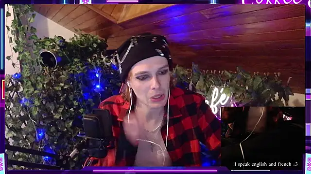 SkinnyAlex1312 online show from April 16, 2026, 3:35 pm