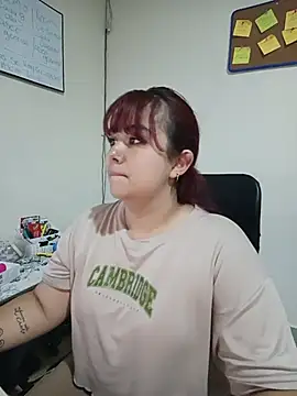 AliceScoot  online show from May 21, 2026, 6:05 pm