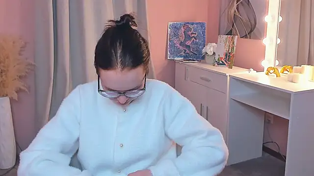 Snapshot of ErmaCurlis chatting on April 10, 2026, 11:17 am ErmaCurlis online show from April 10, 2026, 11:17 am