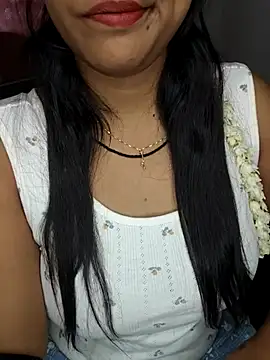 Snapshot of Tamilmoon006 chatting on July 21, 2026, 5:09 am Tamilmoon006 online show from July 21, 2026, 5:09 am