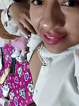 Snapshot of alisonnturbay chatting on July 17, 2026, 3:37 am alisonnturbay online show from July 17, 2026, 3:37 am