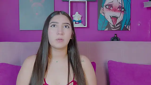 zoee moretti  online show from April 20, 2026, 11:46 am