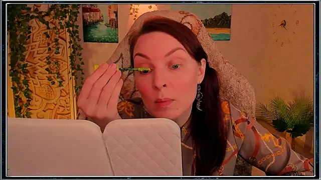 LanaRadiance online show from June 14, 2026, 12:39 pm