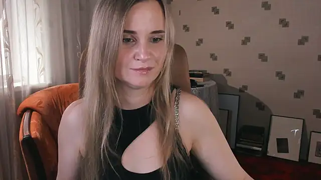 MiaSparkes online show from July 19, 2026, 10:56 am
