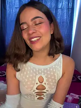 Megan-Moon online show from June 9, 2026, 6:09 pm