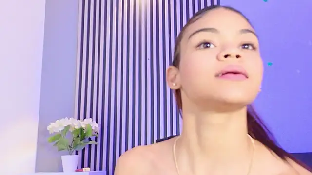 Snapshot of Anthonella_smiith chatting on April 16, 2026, 5:03 pm Anthonella smiith online show from April 16, 2026, 5:03 pm