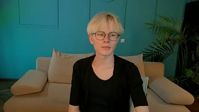 Liam Blair online show from July 18, 2026, 3:48 am