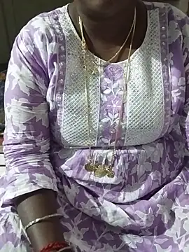 Snapshot of Shilpa-Tamil chatting on April 14, 2026, 2:33 pm Shilpa-Tamil online show from April 14, 2026, 2:33 pm