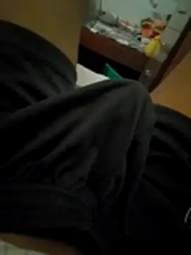 Snapshot of thichgaidambu chatting on April 10, 2026, 6:53 am thichgaidambu online show from April 10, 2026, 6:53 am