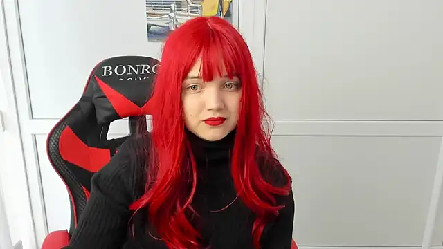 Snapshot of Caroline_cutte chatting on April 12, 2026, 7:00 am Caroline cutte online show from April 12, 2026, 7:00 am