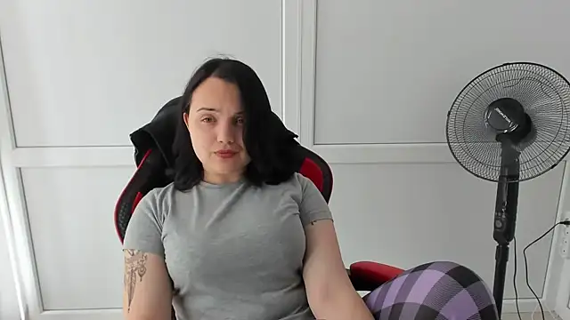 Caroline cutte online show from June 10, 2026, 6:58 am