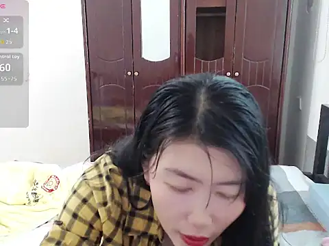 tianxinbaby520 online show from April 23, 2026, 1:45 am