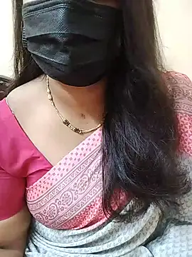 Stephaniee27 online show from June 12, 2026, 6:22 am