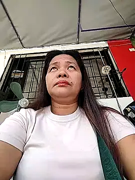 FILIPINAPUSSYPINAY online show from May 9, 2026, 3:10 am
