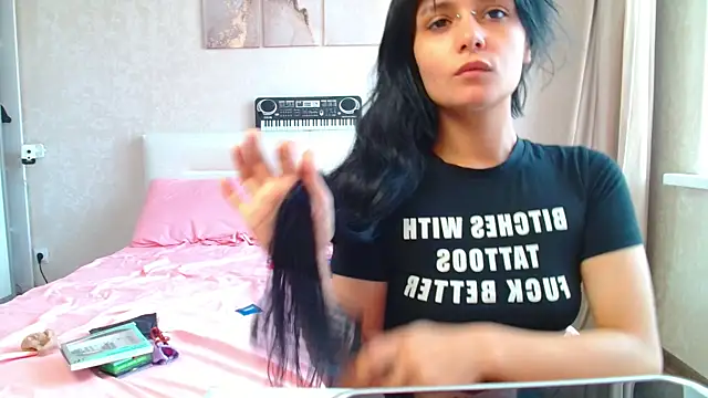 The Slutty Fox online show from June 23, 2026, 8:34 am