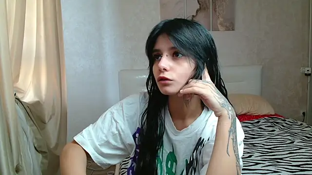 The Slutty Fox online show from July 15, 2026, 12:34 pm